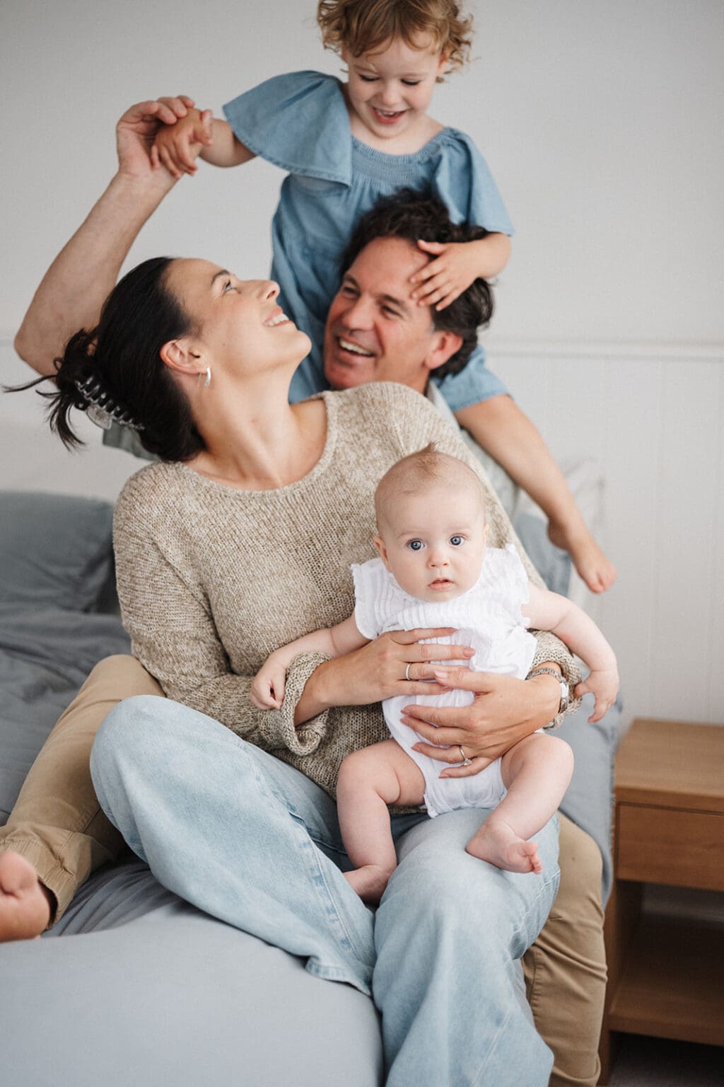 In-home family session with baby Ivy and Isabella - white-salt.com.au