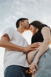 candid maternity photos